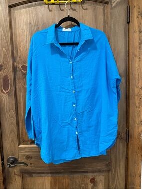 Carly Jean Los Angeles Turquoise Button-Up Shirt